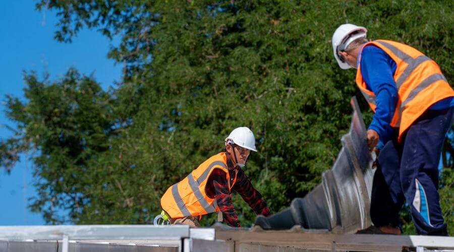 Expert top industrial roofings services in Clutier, IA
